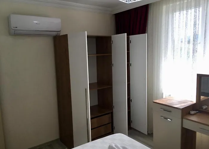 Kaya Guenluek Apartman