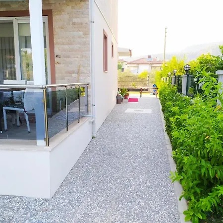 Kaya Guenluek Appartement *